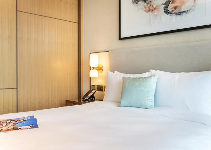 Skyline Symphony 3 Bedroom Apartment I Address Opera Residences I Iconic Burj Khalifa And Fountain Views I By Meerak
